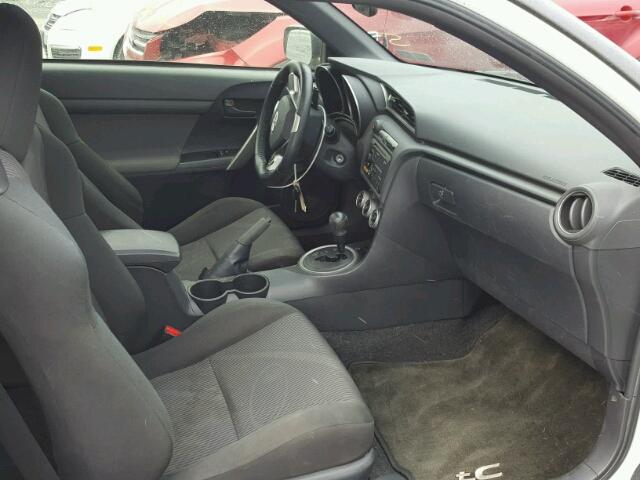 JTKJF5C71D3060326 - 2013 TOYOTA SCION TC 白色 照片 5