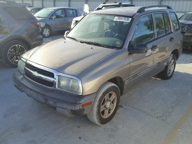 2CNBJ13C136945600 - 2003 CHEVROLET TRACKER TAN photo 2