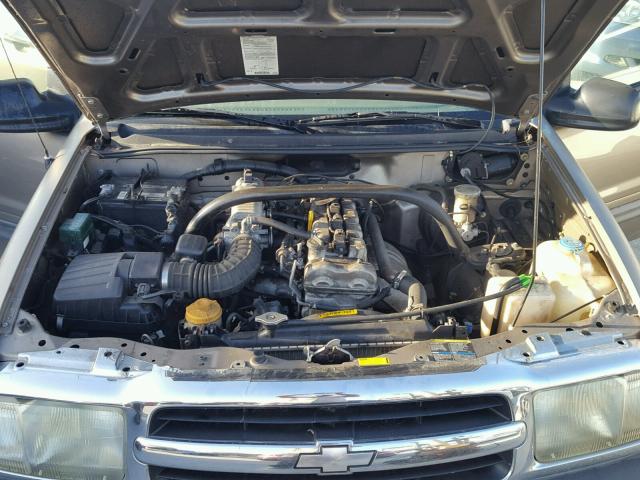 2CNBJ13C136945600 - 2003 CHEVROLET TRACKER TAN photo 7