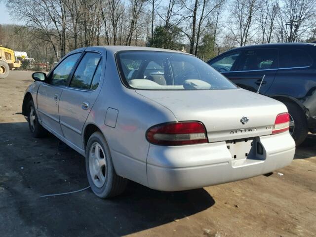 1N4BU31D6VC256610 - 1997 NISSAN ALTIMA XE SILVER photo 3