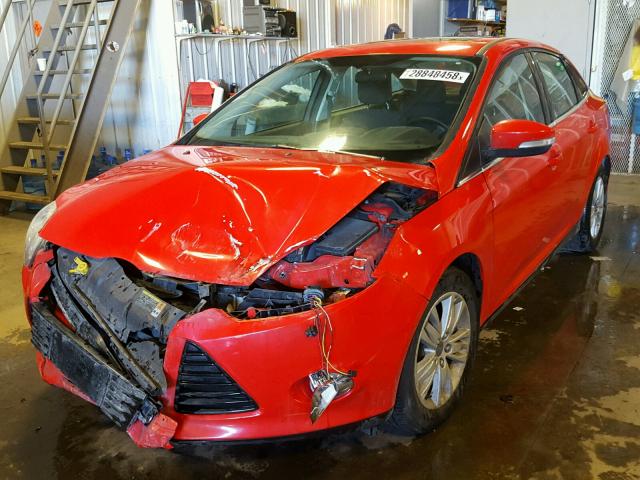 1FAHP3H29CL325065 - 2012 FORD FOCUS SEL RED photo 2