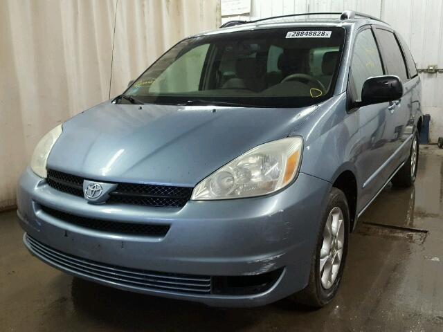 5TDBA23C74S011720 - 2004 TOYOTA SIENNA LE BLUE photo 2