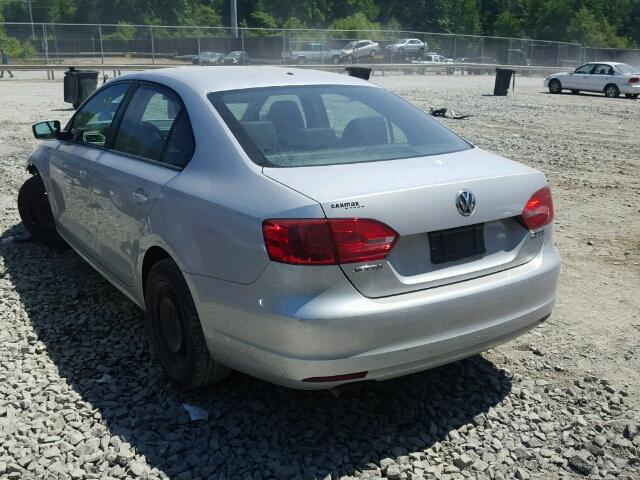 3VWDZ7AJ7BM330559 - 2011 VOLKSWAGEN JETTA SE 银色 照片 3