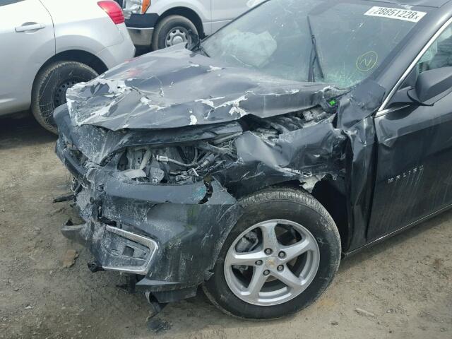 1G1ZB5ST4HF101548 - 2017 CHEVROLET MALIBU LS ნაცრისფერი ფოტო 9