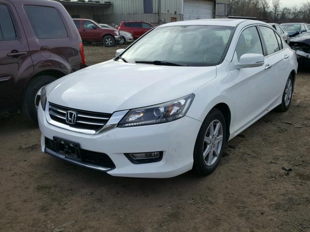 1HGCR2F86DA275269 - 2013 HONDA ACCORD EXL WHITE photo 2