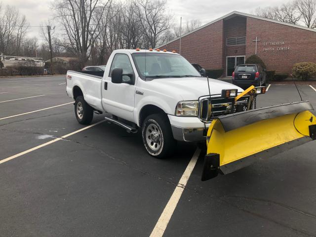 1FTWF31556EB35586 - 2006 FORD F350 SRW S WHITE photo 2