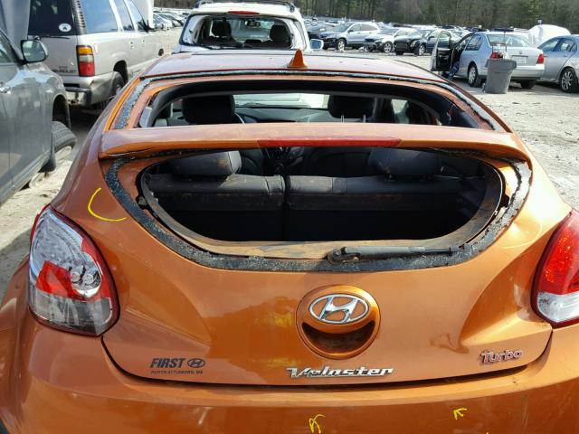 KMHTC6AE2DU136089 - 2013 HYUNDAI VELOSTER T ORANGE photo 9