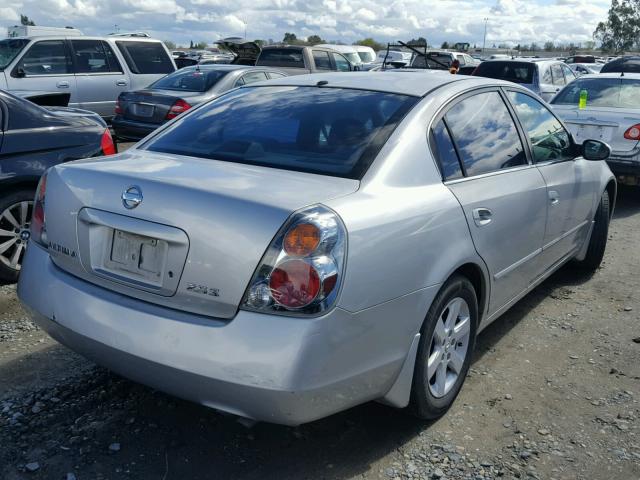 1N4AL11D72C716436 - 2002 NISSAN ALTIMA BAS SILVER photo 4