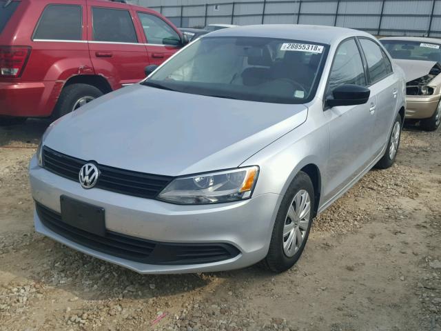 3VW2K7AJ0EM207766 - 2014 VOLKSWAGEN JETTA BASE ვერცხლისფერი ფოტო 2
