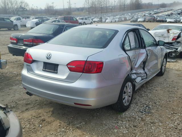 3VW2K7AJ0EM207766 - 2014 VOLKSWAGEN JETTA BASE ვერცხლისფერი ფოტო 4