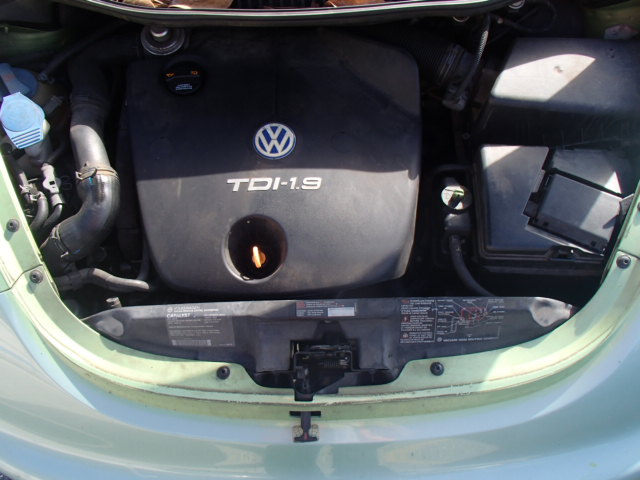 3VWCP21C41M418151 - 2001 VOLKSWAGEN NEW BEETLE 绿色 照片 7
