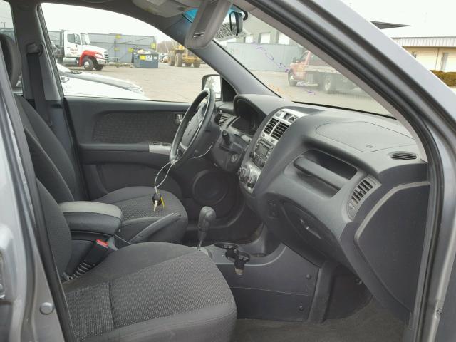 KNDJE723277425274 - 2007 KIA SPORTAGE E GRAY photo 5