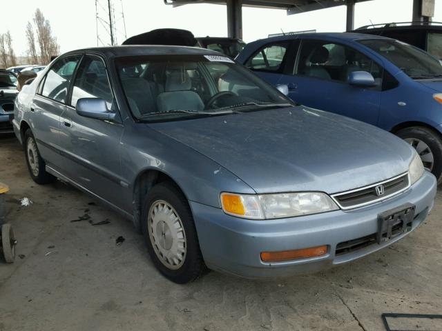 1HGCD5633TA179294 - 1996 HONDA ACCORD LX BLUE photo 1