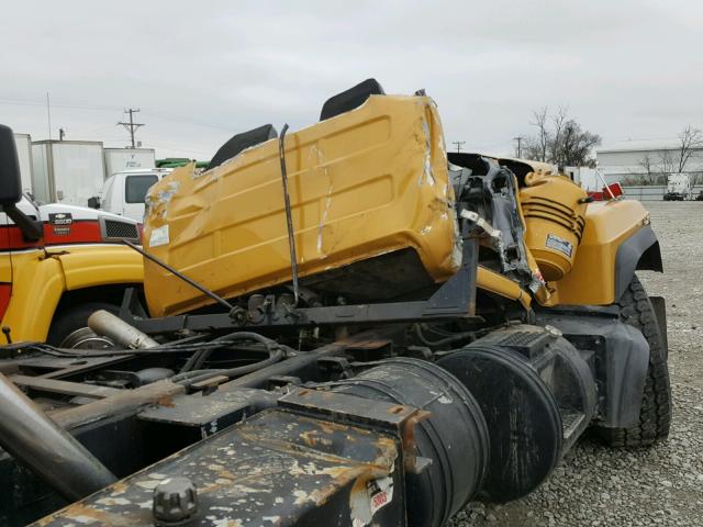 1M2P267C31M058525 - 2001 MACK 600 RD600 YELLOW photo 6