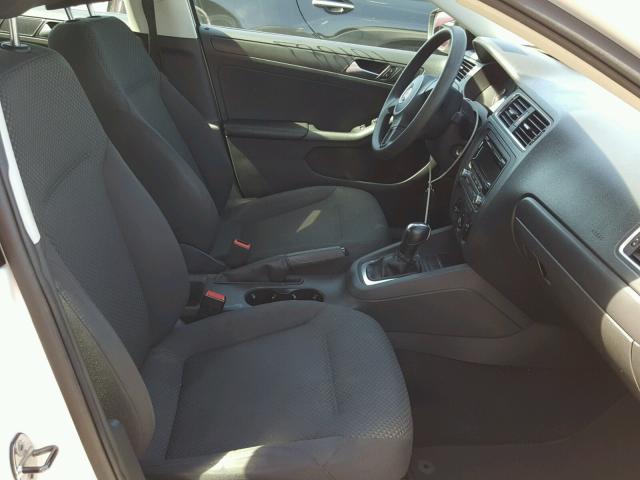 3VW2K7AJ1DM362020 - 2013 VOLKSWAGEN JETTA BASE 白色 照片 5