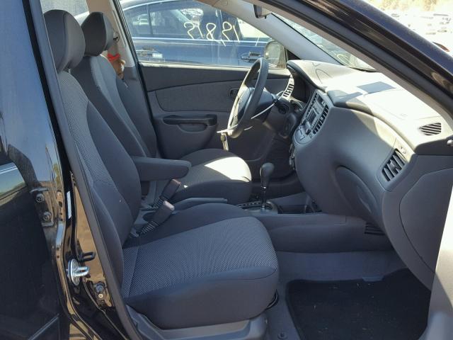 KNADH4A33A6664492 - 2010 KIA RIO LX Սև լուսանկար 5