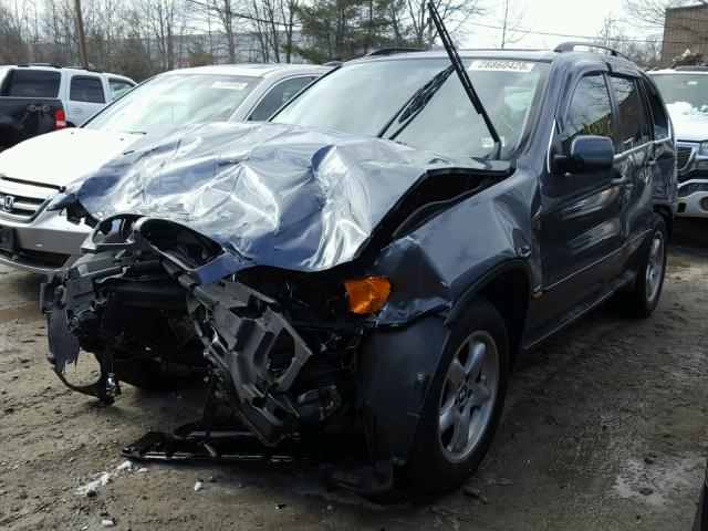 5UXFB33542LH34169 - 2002 BMW X5 4.4I GRAY photo 2