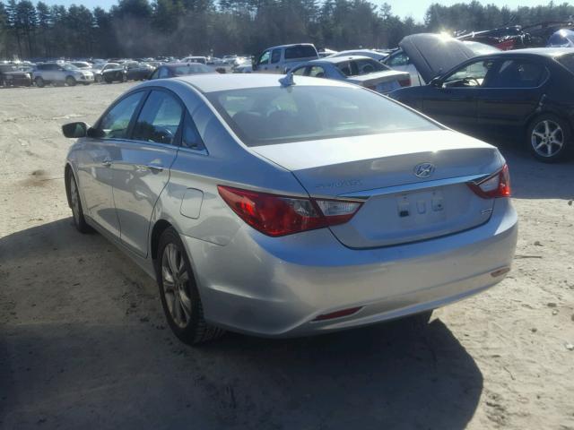 5NPEC4AC3BH003039 - 2011 HYUNDAI SONATA SE SILVER photo 3