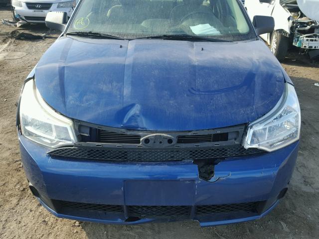 1FAHP34N68W140753 - 2008 FORD FOCUS S/SE BLUE photo 9