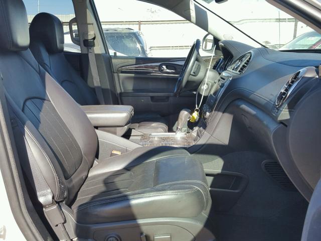 5GAKRDKDXDJ122260 - 2013 BUICK ENCLAVE SILVER photo 5