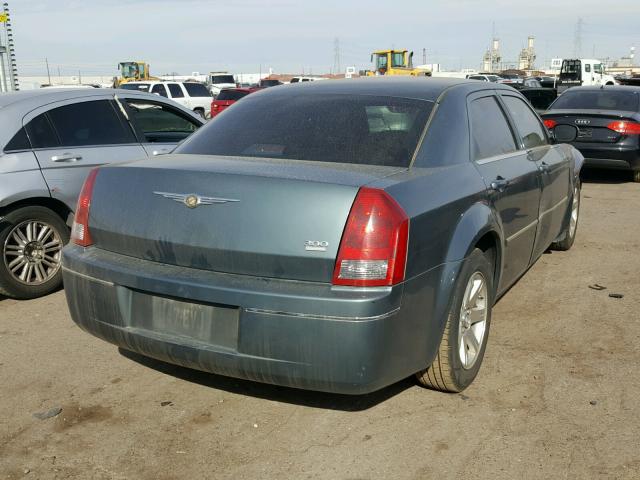 2C3LA53G46H196694 - 2006 CHRYSLER 300 TOURIN GRAY photo 4