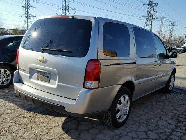 1GNDV23L85D272811 - 2005 CHEVROLET UPLANDER L 银色 照片 4