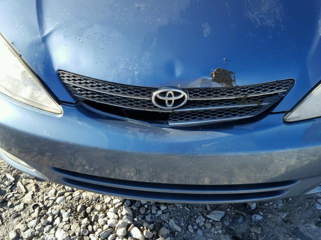 4T1BE32K13U692708 - 2003 TOYOTA CAMRY LE BLUE photo 9