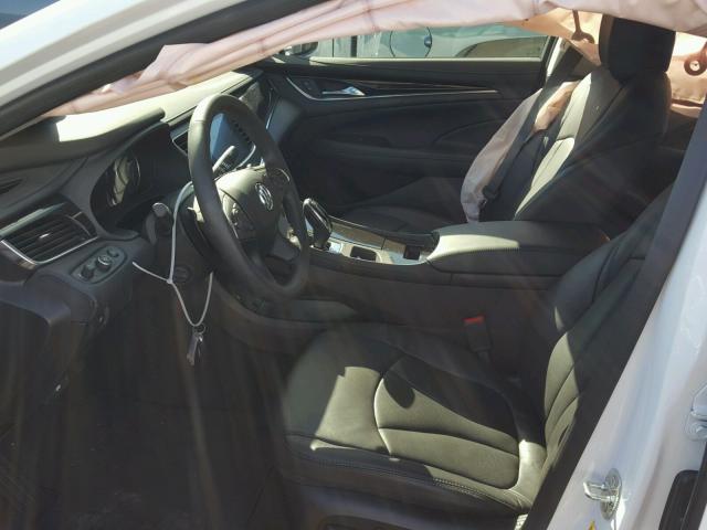 1G4ZP5SZ9JU121868 - 2018 BUICK LACROSSE E 白色 照片 5