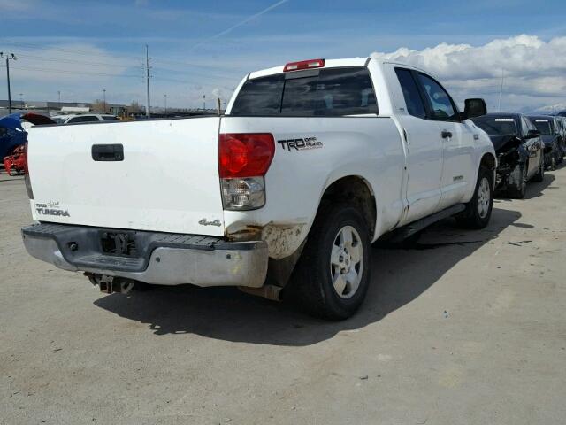 5TBBV54157S453024 - 2007 TOYOTA TUNDRA DOU WHITE photo 4