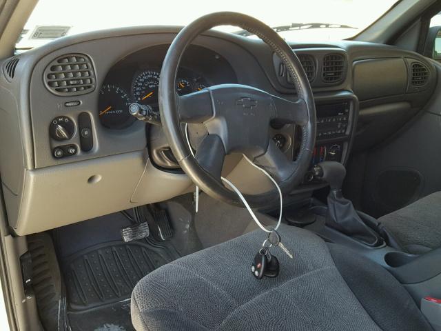 1GNDS13S722160552 - 2002 CHEVROLET TRAILBLAZE TAN photo 9