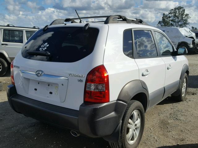 KM8JN12D06U361608 - 2006 HYUNDAI TUCSON GLS WHITE photo 4