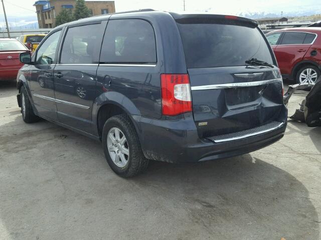 2C4RC1BG2DR630323 - 2013 CHRYSLER TOWN & COU BLUE photo 3