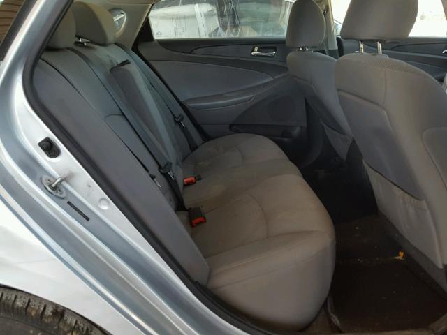 5NPEB4AC0DH666090 - 2013 HYUNDAI SONATA GLS SILVER photo 6