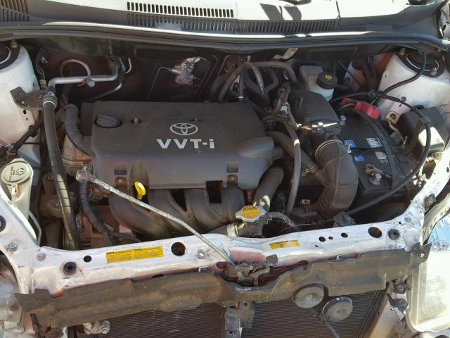 JTKKT624060138285 - 2006 TOYOTA SCION XA WHITE photo 7