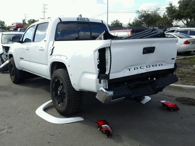 3TMAZ5CNXHM031893 - 2017 TOYOTA TACOMA DOU WHITE photo 3