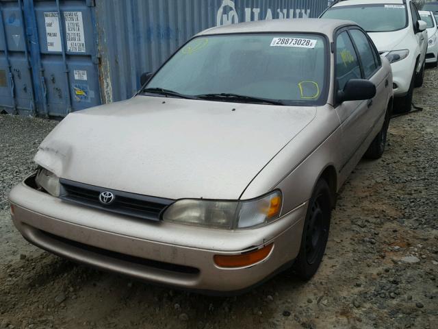 1NXAE09B5SZ303731 - 1995 TOYOTA COROLLA LE GOLD photo 2