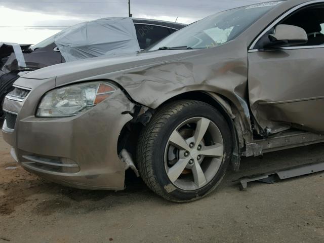 1G1ZC5E06CF278044 - 2012 CHEVROLET MALIBU 1LT 金色 照片 9
