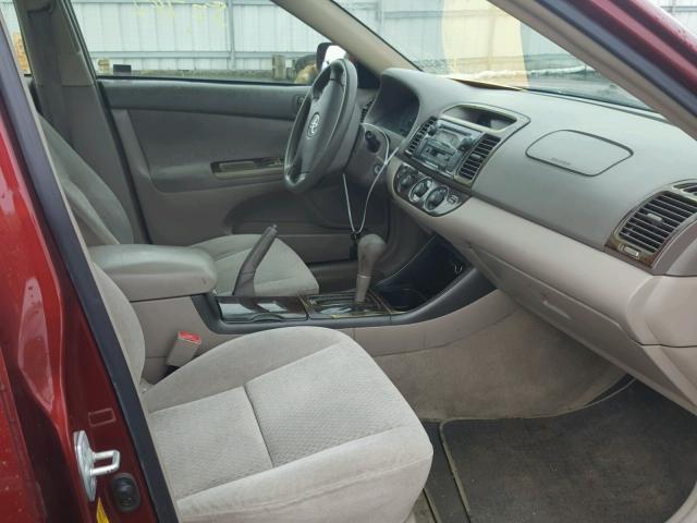 4T1BE30K92U007369 - 2002 TOYOTA CAMRY LE RED photo 5