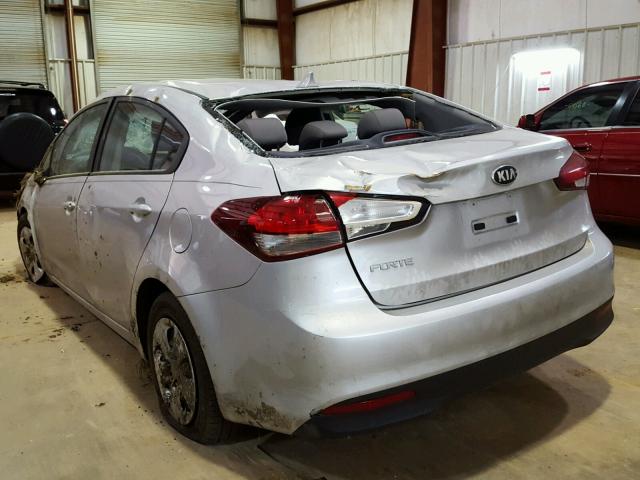 3KPFK4A78HE079010 - 2017 KIA FORTE LX GRAY photo 3