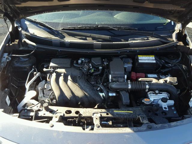 3N1CN7AP3JL843474 - 2018 NISSAN VERSA S GRAY photo 7