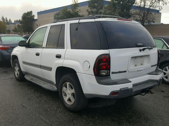 1GNDT13S522163480 - 2002 CHEVROLET TRAILBLAZE WHITE photo 3