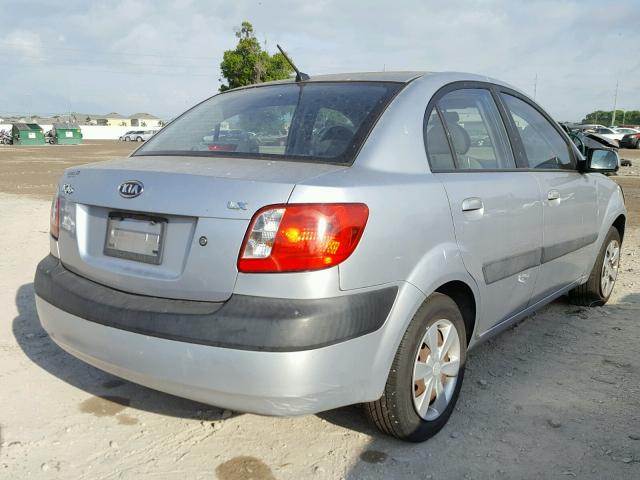 KNADE123566145411 - 2006 KIA RIO SILVER photo 4