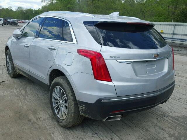 1GYKNBRS1HZ185509 - 2017 CADILLAC XT5 LUXURY SILVER photo 3