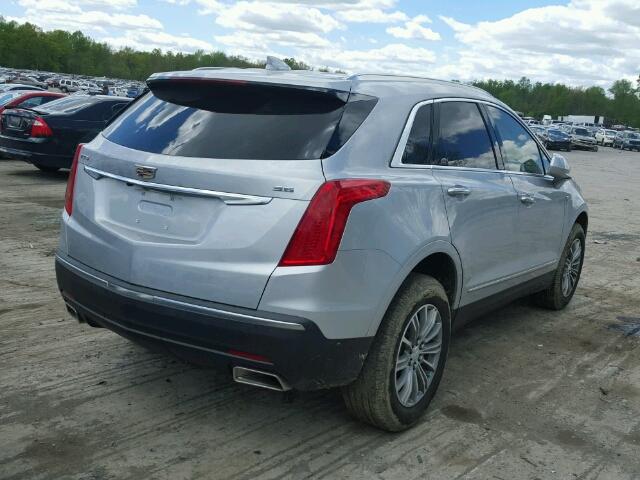 1GYKNBRS1HZ185509 - 2017 CADILLAC XT5 LUXURY SILVER photo 4