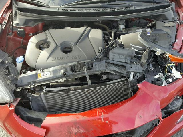 KMHDH4AEXDU947603 - 2013 HYUNDAI ELANTRA GL RED photo 7