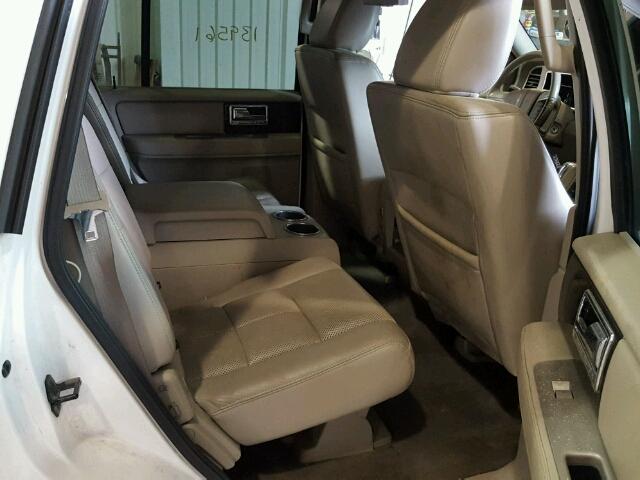 5LMJJ2H58AEJ10322 - 2010 LINCOLN NAVIGATOR WHITE photo 6