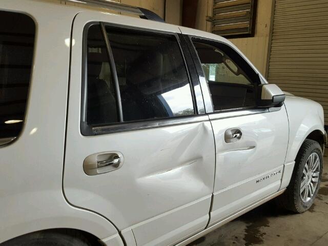 5LMJJ2H58AEJ10322 - 2010 LINCOLN NAVIGATOR WHITE photo 9