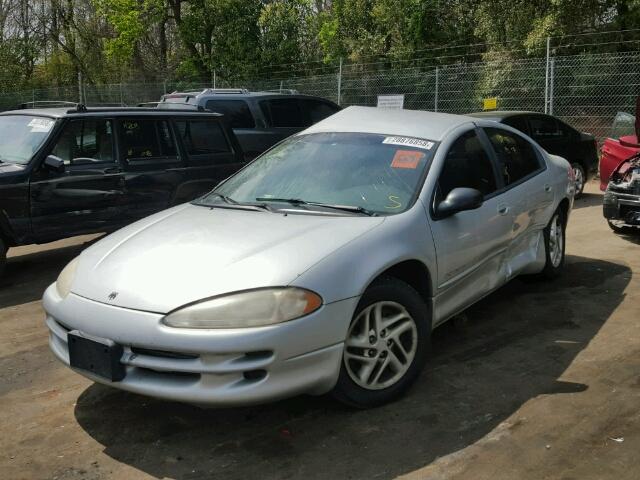 2B3HD46R8YH355205 - 2000 DODGE INTREPID SILVER photo 2