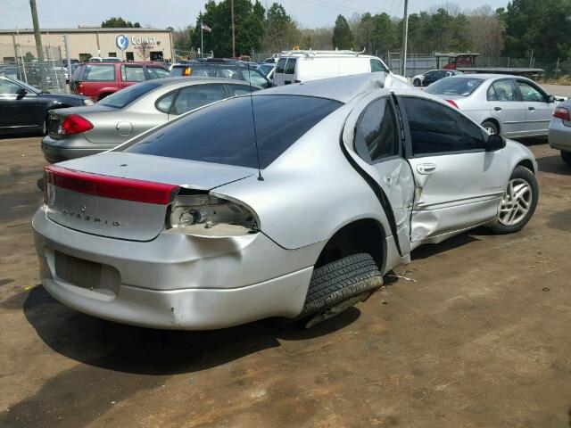 2B3HD46R8YH355205 - 2000 DODGE INTREPID SILVER photo 4