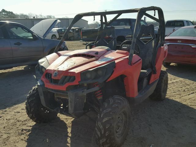 3JBKGAN24FJ000758 - 2015 CAN-AM COMMANDER RED photo 2